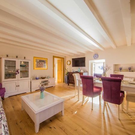 Villa Martina Комижа Екстер'єр фото